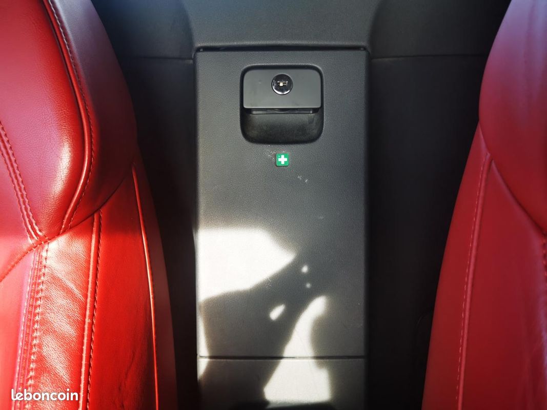 Audi tt roadster 2.0 tfsi 200 (image 24)
