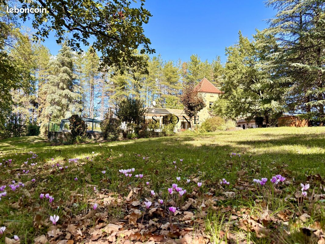 Maison 9 pièces 226 m² · à Bergerac · 226 m² · 455 800 €