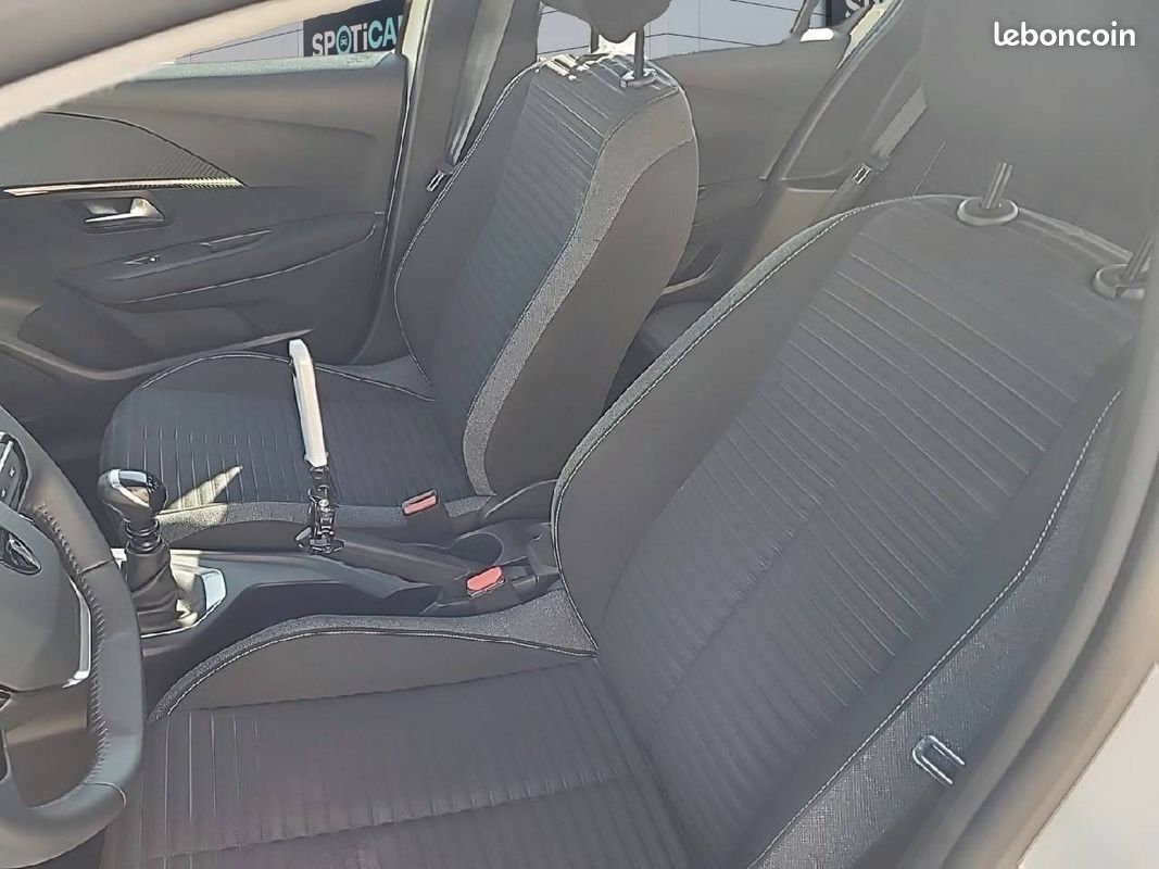 PEUGEOT 208 PureTech 100 S&S BVM6 Active (image 9)