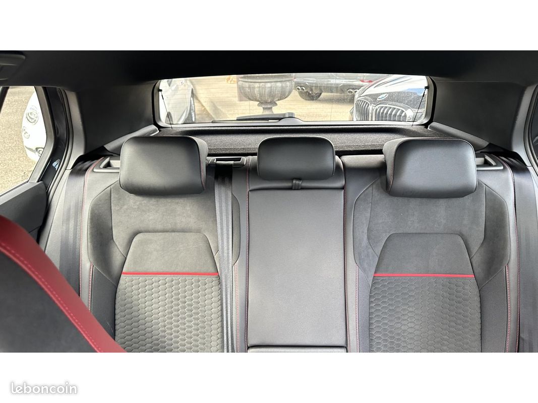 VOLKSWAGEN GOLF 2.0 TSI - 300 - BV DSG 7 VIII BERLINE GTI Clubsport PHASE 1 (image 27)