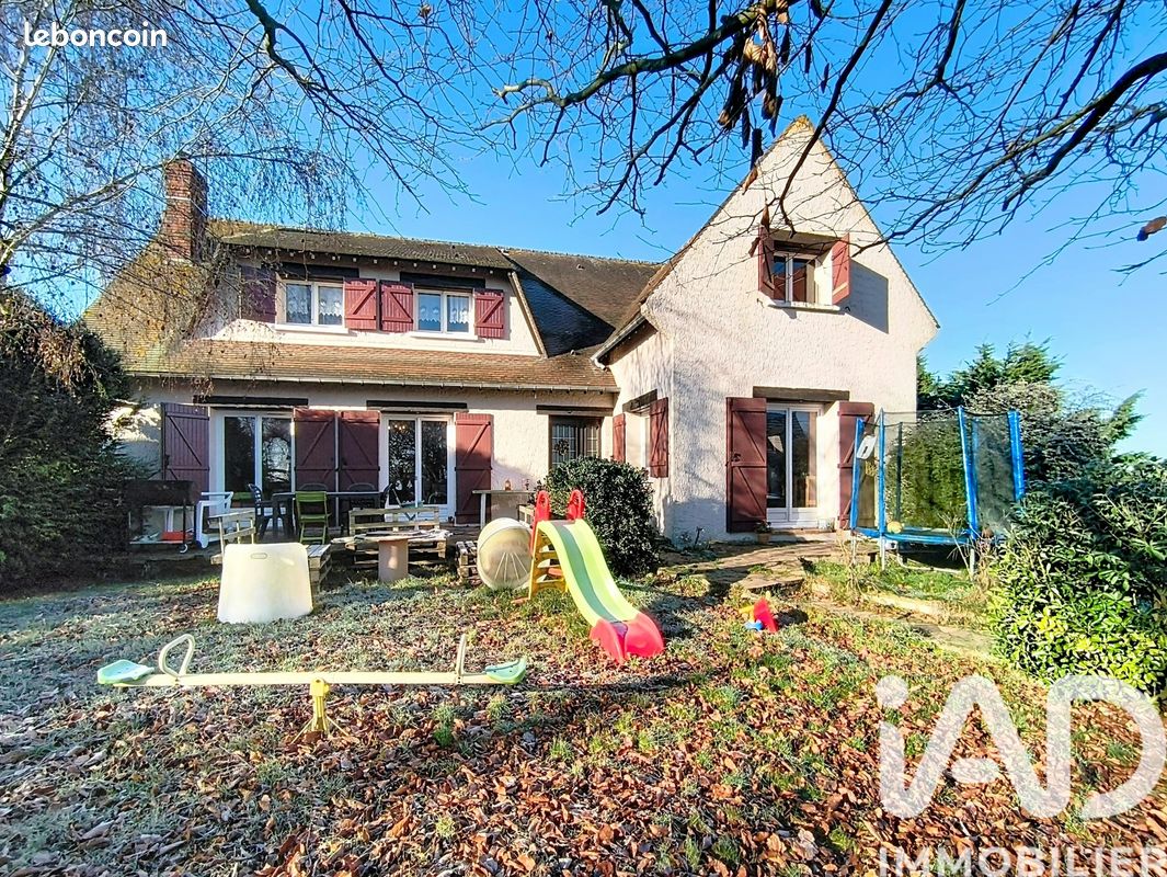 Maison 7 pièces 195 m² · à Vernouillet · 195 m² · 220 000 €
