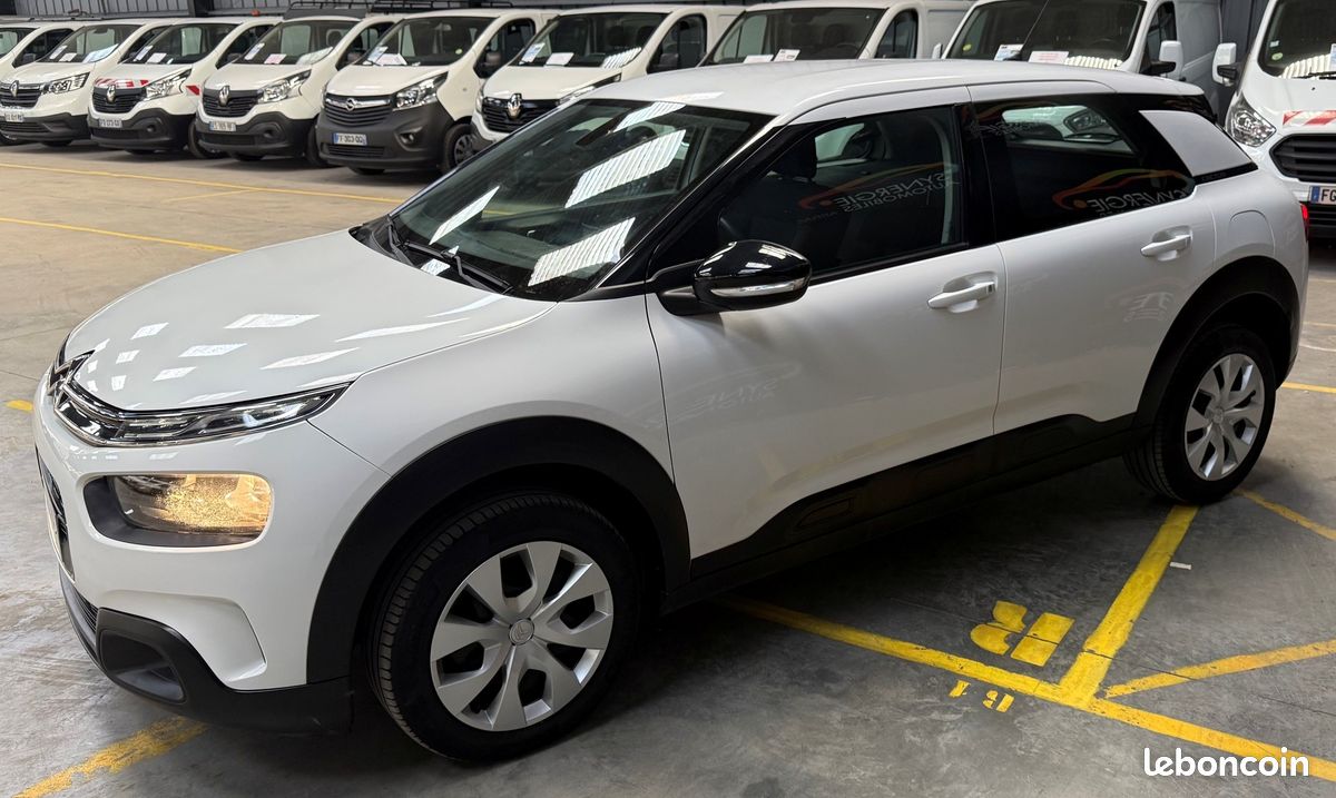 C4 cactus societe feel nav hdi 100 67.060 km 8.825 ht (10.590 ttc) (image 2)