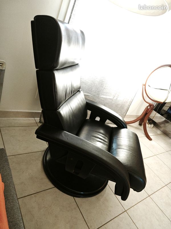 Fauteuil nelo swensden en cuir noir (image 1)