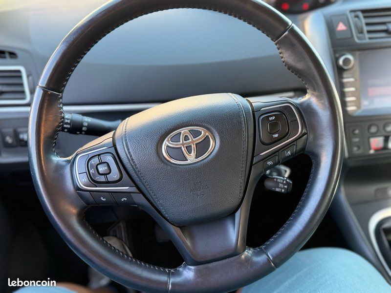 Toyota Verso Monospace 1.6 D-4D 112CV Phase 2 CT OK 162000KM garantie 6 mois (image 13)