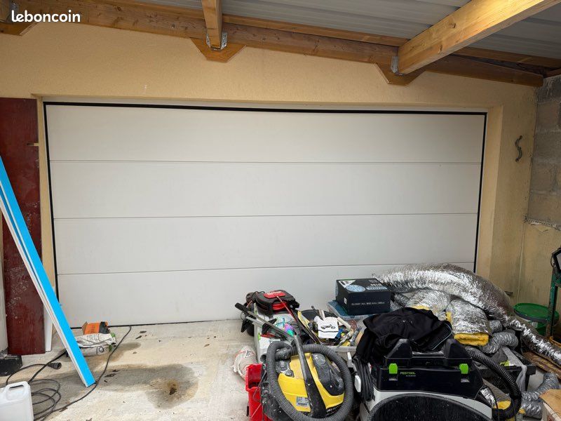 Porte de garage eveno panneaux seulement 5 m de large et 3m de hauteur (image 1)