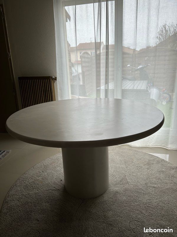 Table en ciment ciré (image 5)