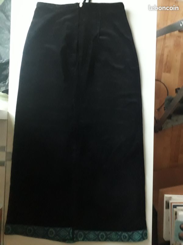 Jupe longue en velours noir taille M du Népal (image 2)
