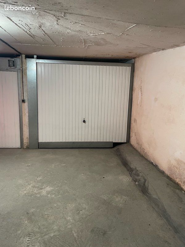 Box garage proche gare Beaulieu · à Beaulieu-sur-Mer · 35 000 €