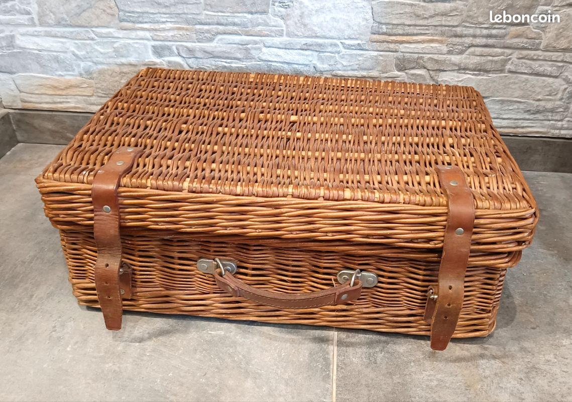Eiffel Home - Panier Pique-Nique Vintage pour 4 personnes - Catawiki