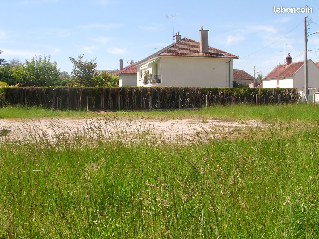 Terrain 678 m² · à Seignelay · 55 000 €