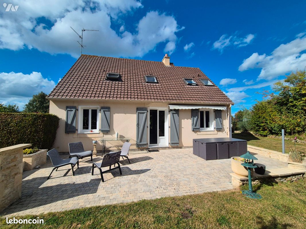 Maison 5 pièces 104 m² · à Ver-sur-Mer · 104 m² · 362 600 €
