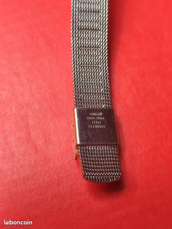TimeX 2023 – Montres carrées inoxydables pour hommes. Élégance
