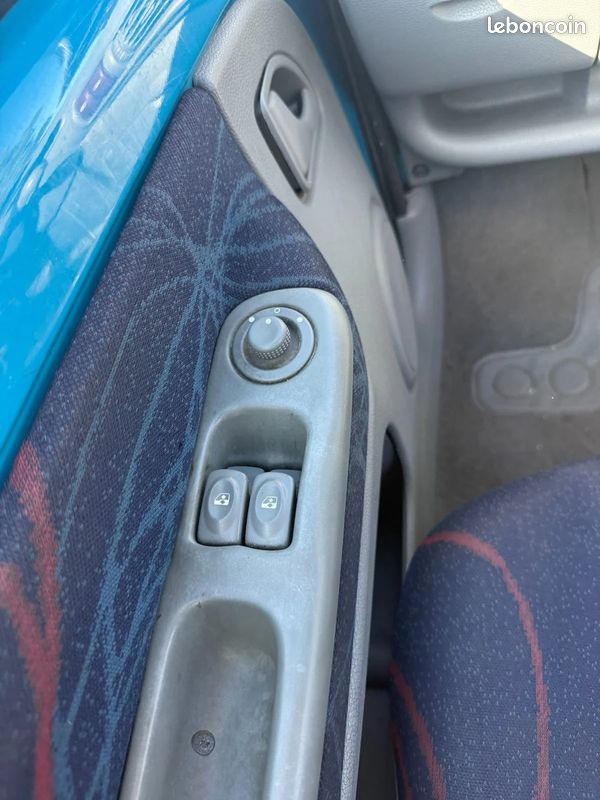 RENAULT TWINGO *DISTRIBUTION FAITE* 1.2 Kiss Cool (image 16)