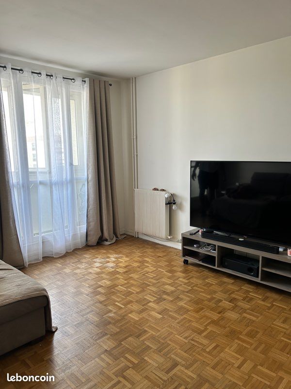 Appartement 2 pièces 54 m² · à Choisy-le-Roi · 54 m² · 900 €/mois