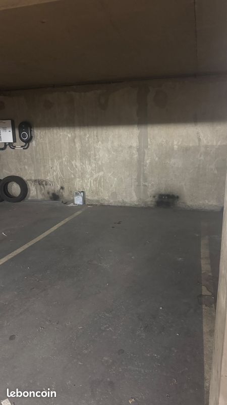 Parking 12 m² · à Vincennes · 12 m² · 25 000 €