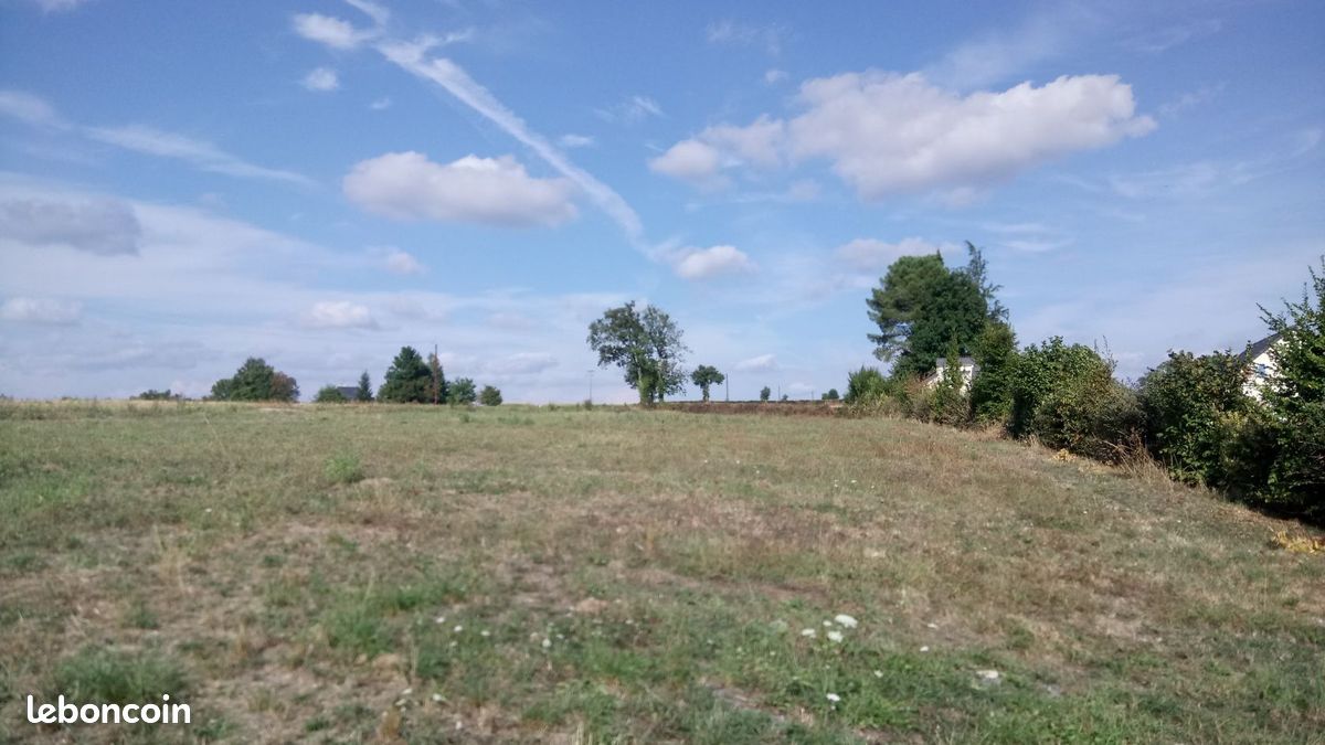 Terrain à bâtir de 700 m² à SALMIECH · 21 700 €