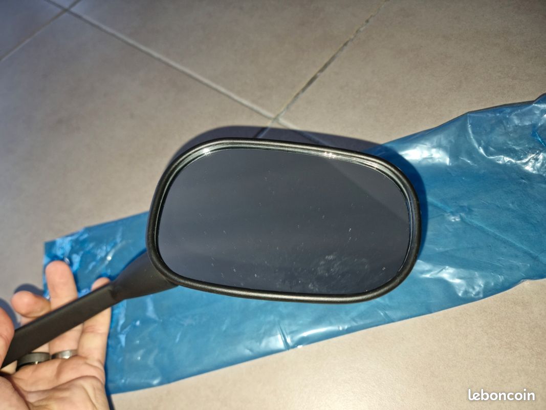 Rétroviseur Droit V PARTS Pour Yamaha XJ Diversion 600 - Référence EY230D - Neuf Avec étiquettes