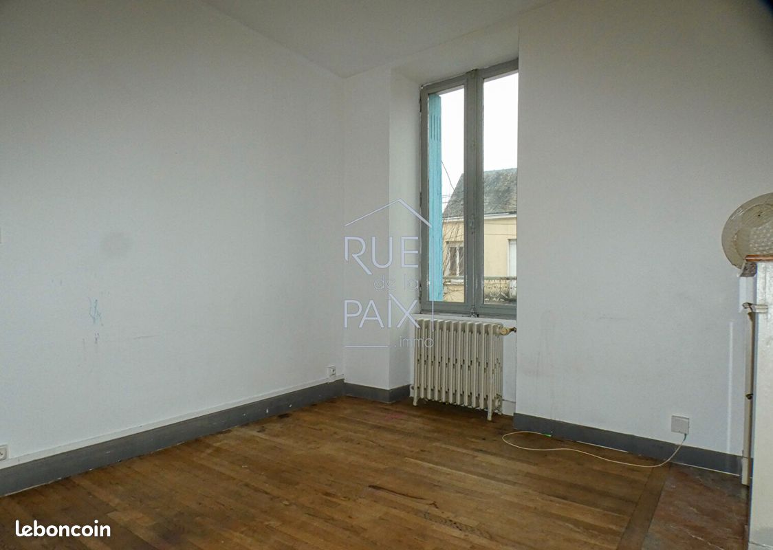 Maison de ville 5 pièces 100 m² - Thouars 79100 (image principale 9)