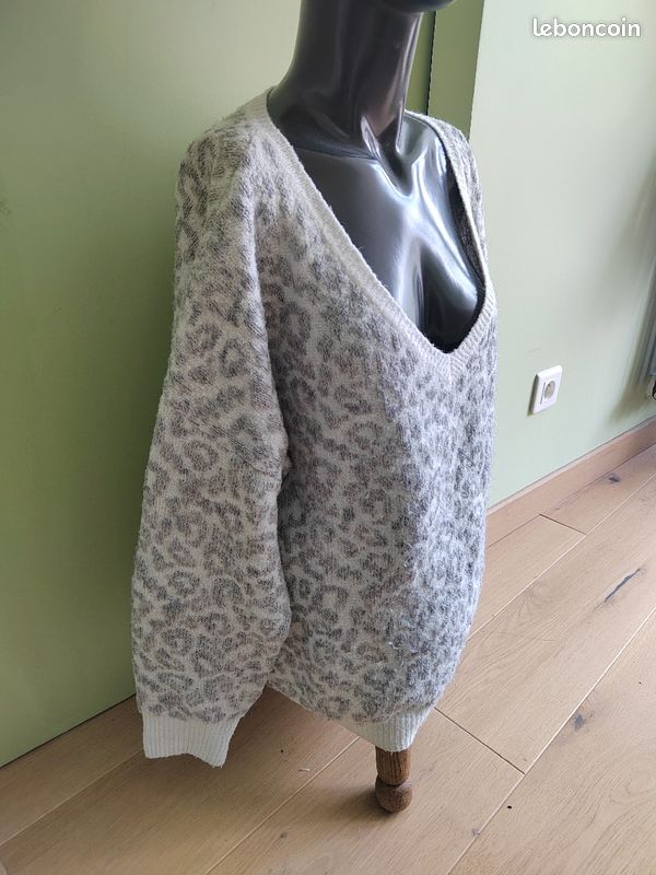 Pull loose gris et blanc léopard New Look t. L (image 2)