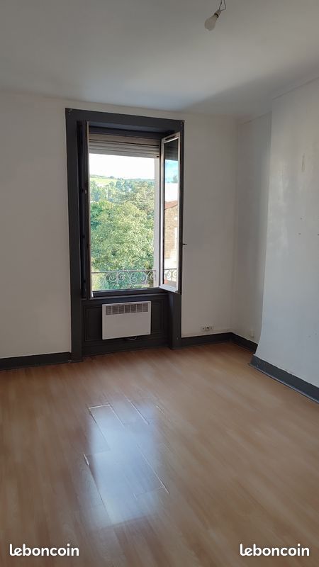 Appartement 2 pièces 45 m² · à La Ricamarie · 45 m² · 370 €/mois