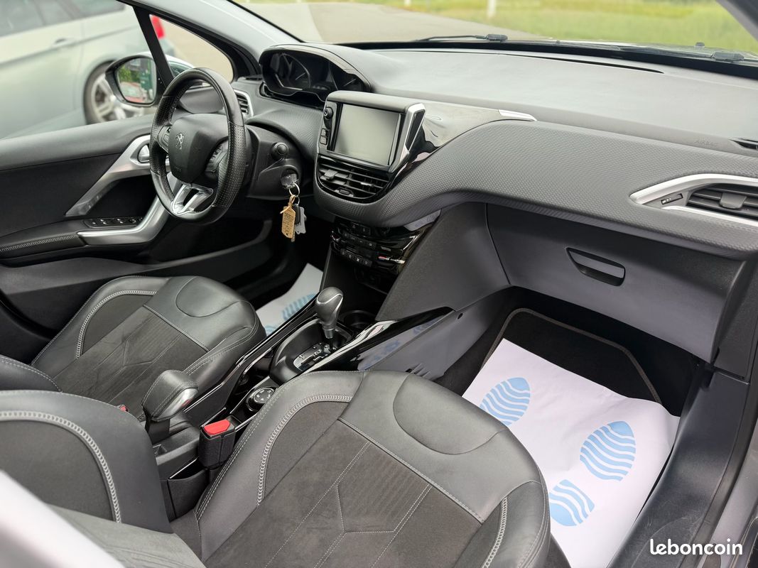Peugeot 2008 1.2l 110cv boite auto (image 2)