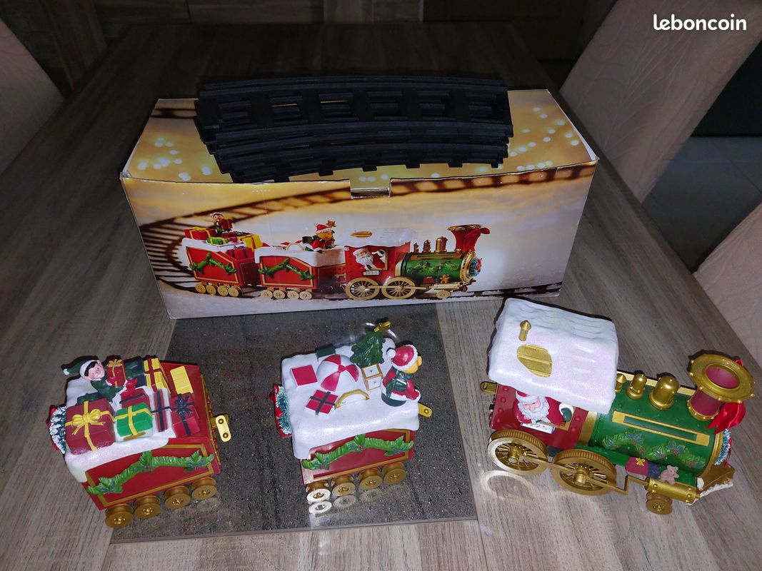 Petit train de Noël (image 3)