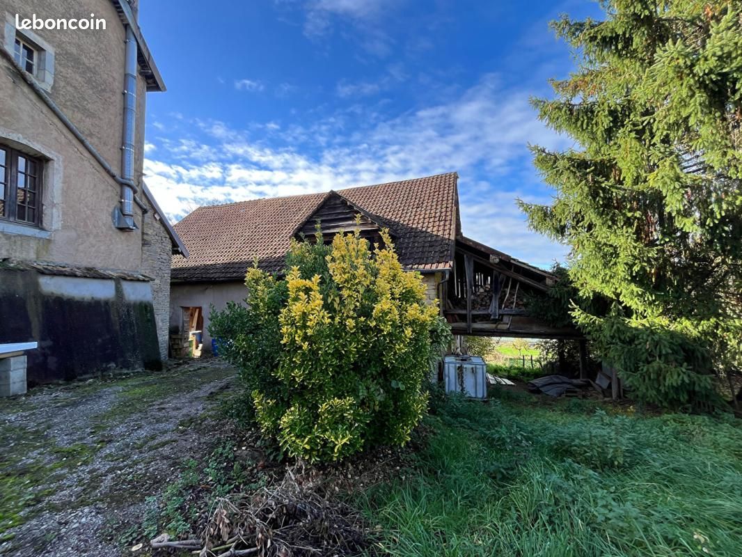Maison 6 pièces 181 m² · à Saint-Hilaire · 181 m² · 190 000 €
