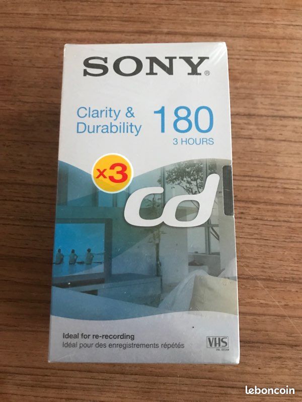 3 VHS Sony Clarity & Durability (image 1)