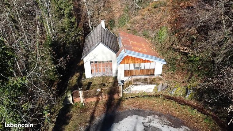 Cherche terrain ou avec petite bâtisse