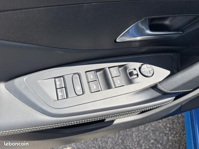 Peugeot 308 PHEV 225ch GT Pack e-EAT8 (image 12)