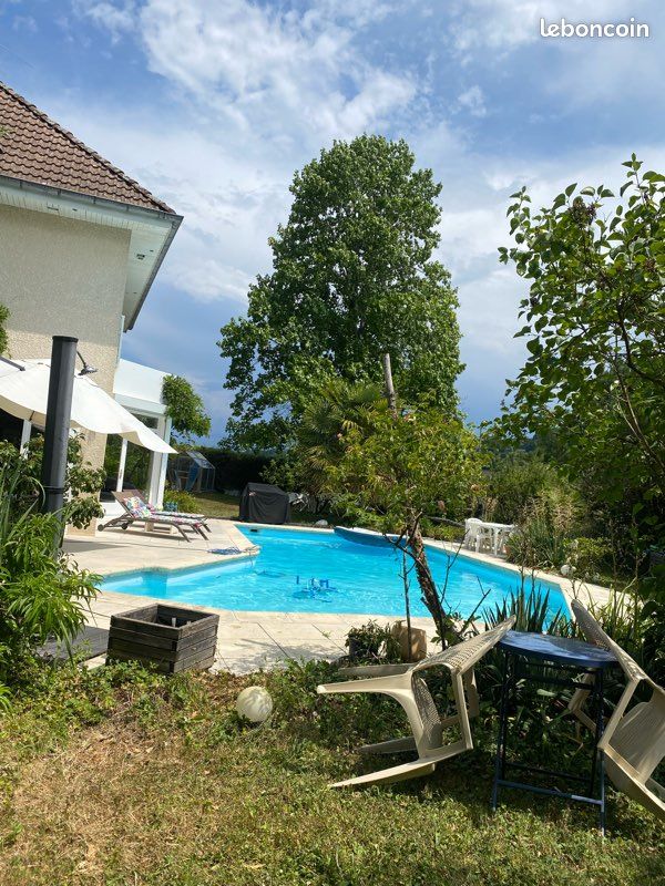 Maison 6 pièces 146 m² · à Sales · 146 m² · 790 000 €