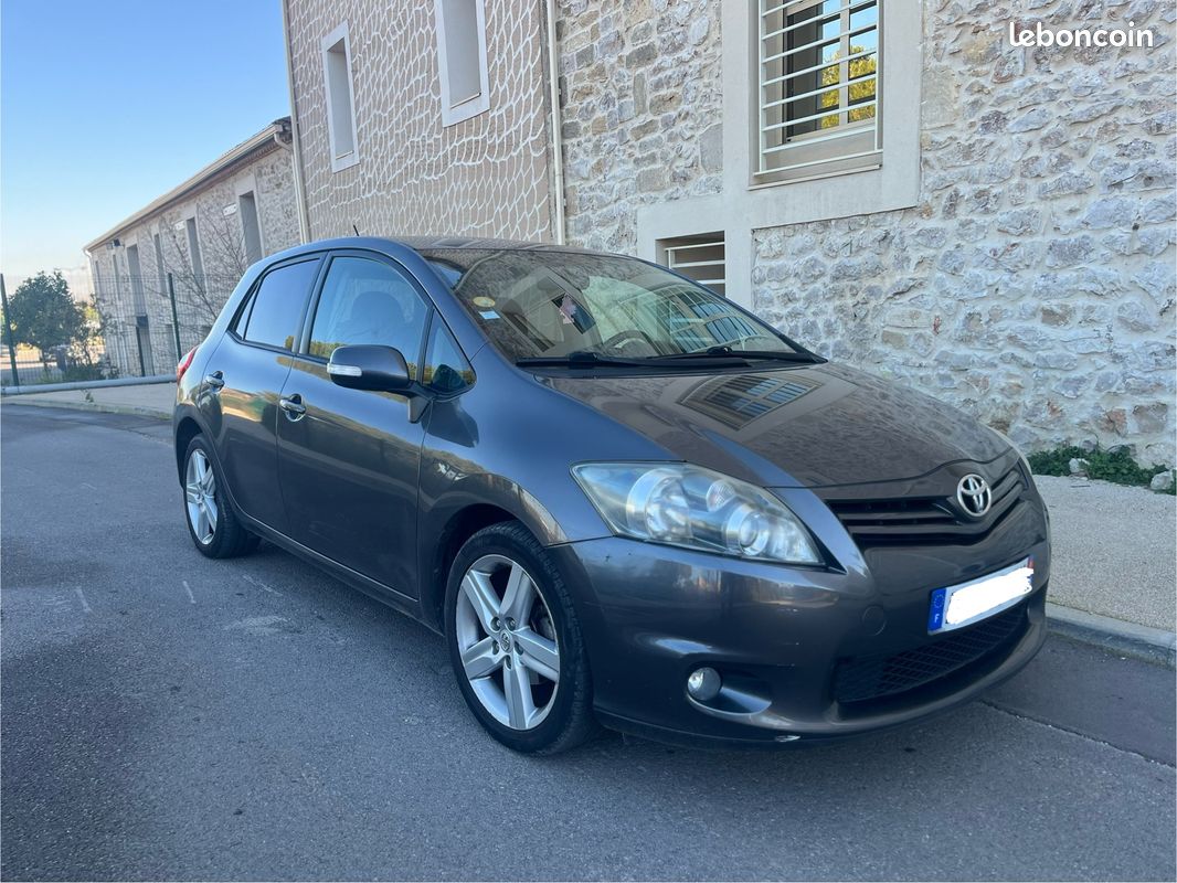Toyota auris D4D - Voitures