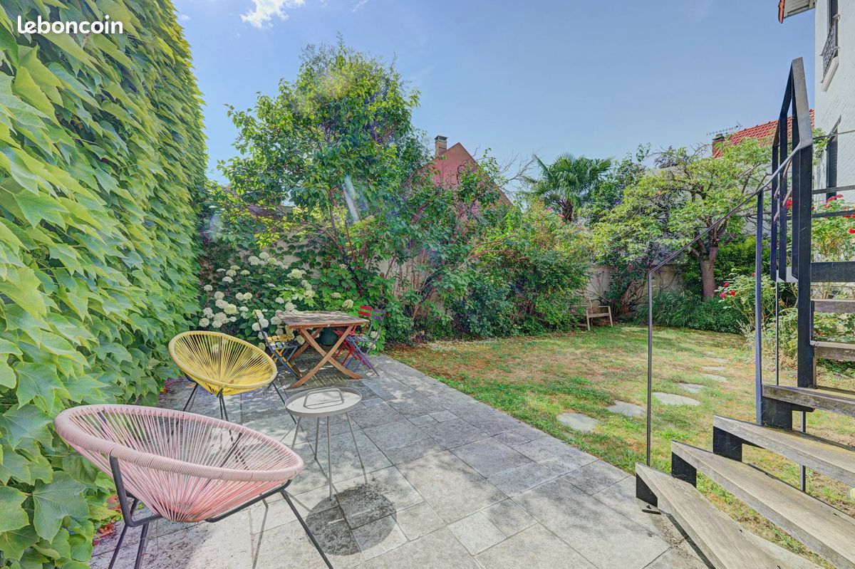 Maison 5 pièces 210 m² · à Suresnes · 210 m² · 1 430 000 €