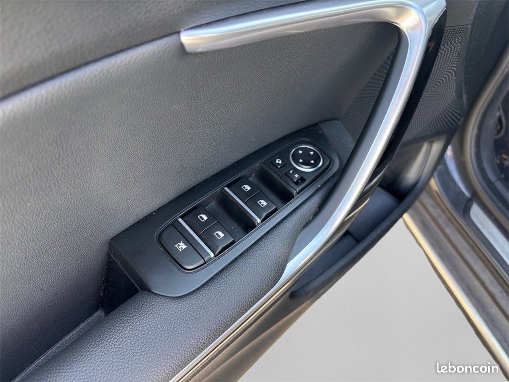 Kia Xceed HYBRIDE RECHARGEABLE 1.6 GDI 141CH DCT6 Active (image 40)
