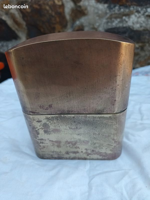 Ancien grand briquet travail de tranchée en laiton - DISPONIBLE (image 1)