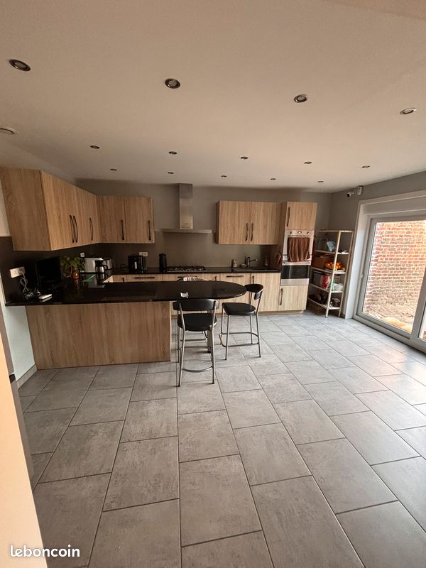 Maison 6 pièces 151 m² · à Bruay-sur-l'Escaut · 151 m² · 290 000 €