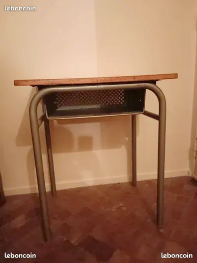 Bureau d'écolier nostalgie (image 1)