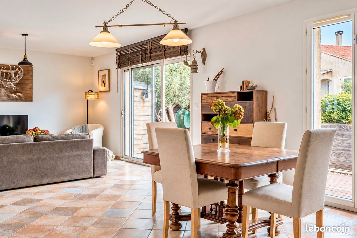 Maison 4 pièces 100 m² · à La Fare-les-Oliviers · 100 m² · 379 500 €