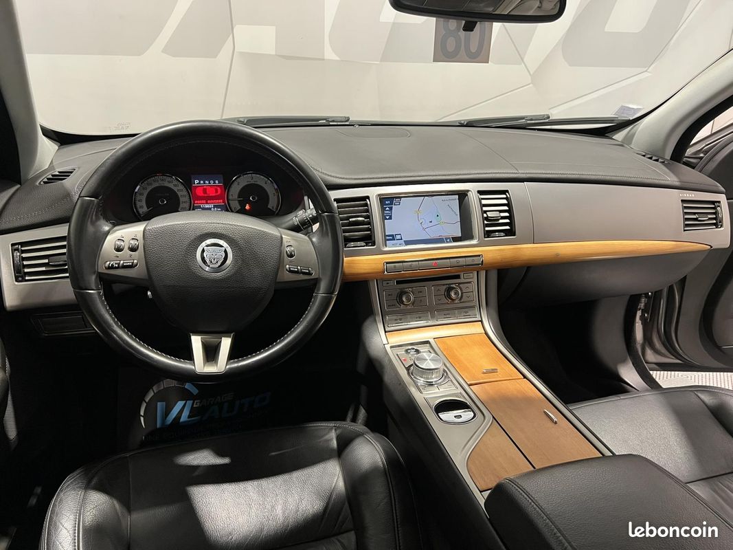 JAGUAR XF 2.7 D V6 Bi-Turbo - BVA Luxe (image 12)