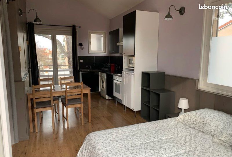 Studio de 25 m2 à 50 m à pieds des thermes les Iléades sur Montrond les bains (image 4)