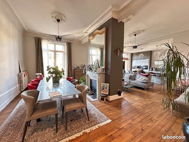 Appartement 4 pièces 154 m²
