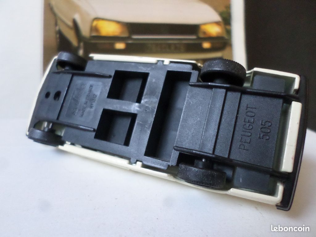 peugeot 505 ambulancia sólido referencia 1312 a - Comprar Coches a