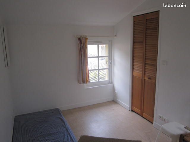 Appartement 1 pièce 12 m² · à Poitiers · 12 m² · 345 €