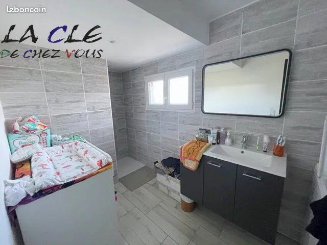 Maison 9 pièces 177 m² - Le Busseau 79240 (image principale 6)