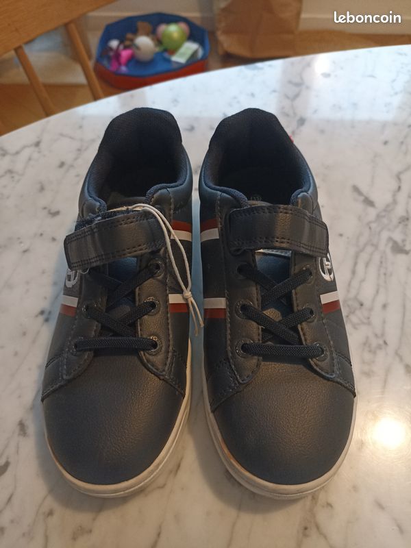 Sneakers baskets neuves P33 (image 6)