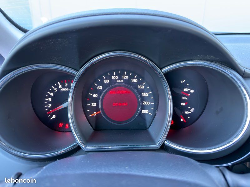 Kia rio 1.2 i-ccvt 85 cv premium / 5 portes (image 14)