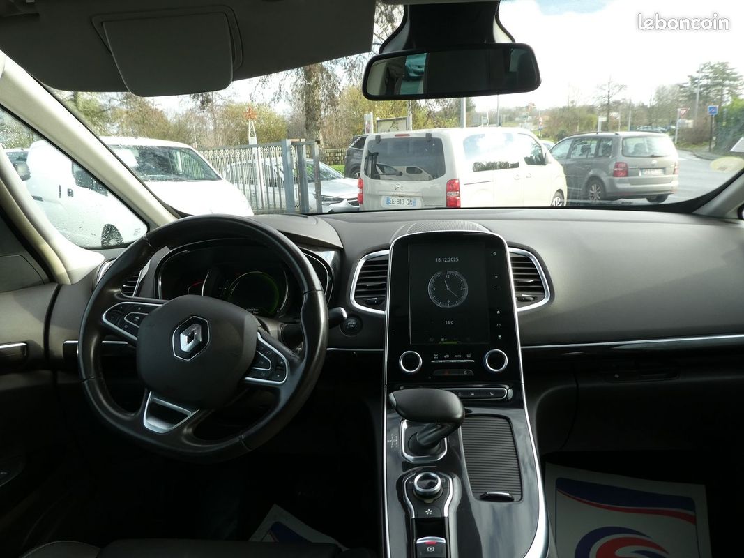 Renault ESPACE V 1.6 DCI 160CH ENERGY INTENS EDC (image 12)