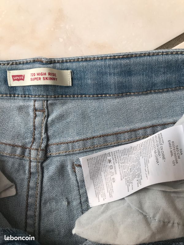 Jeans Lewis 10 ans - Très bon état (image 2)