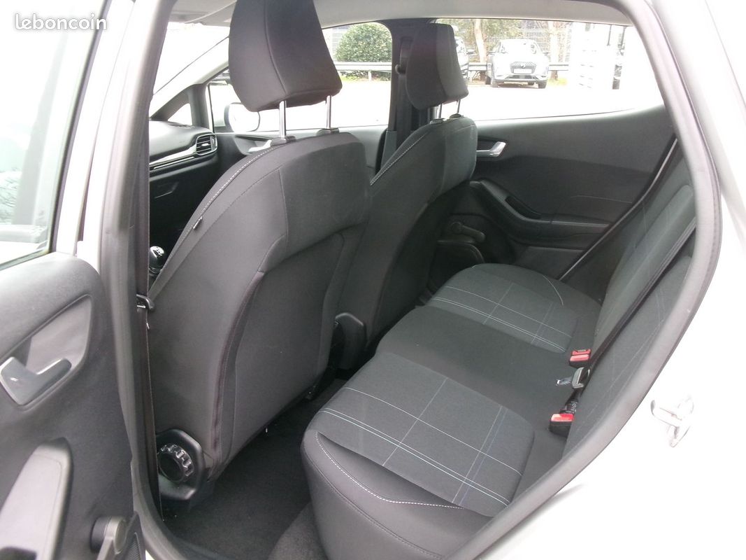 Ford FIESTA 1.1 85CH BUSINESS NAV 5P EURO6.2 (image 8)