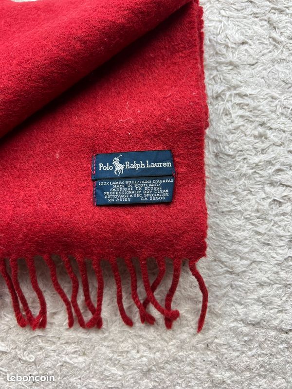 Echarpe Ralph Lauren rouge logo brodé noir 100% Laine d'agneau n°19 (image 3)